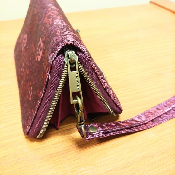 Travelon Burgundy Wristlet Wallet - Picture 6 of 10